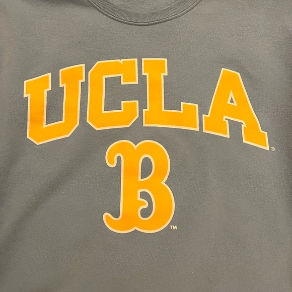 UCLA Sweatshirt L - Picture 2 of 3